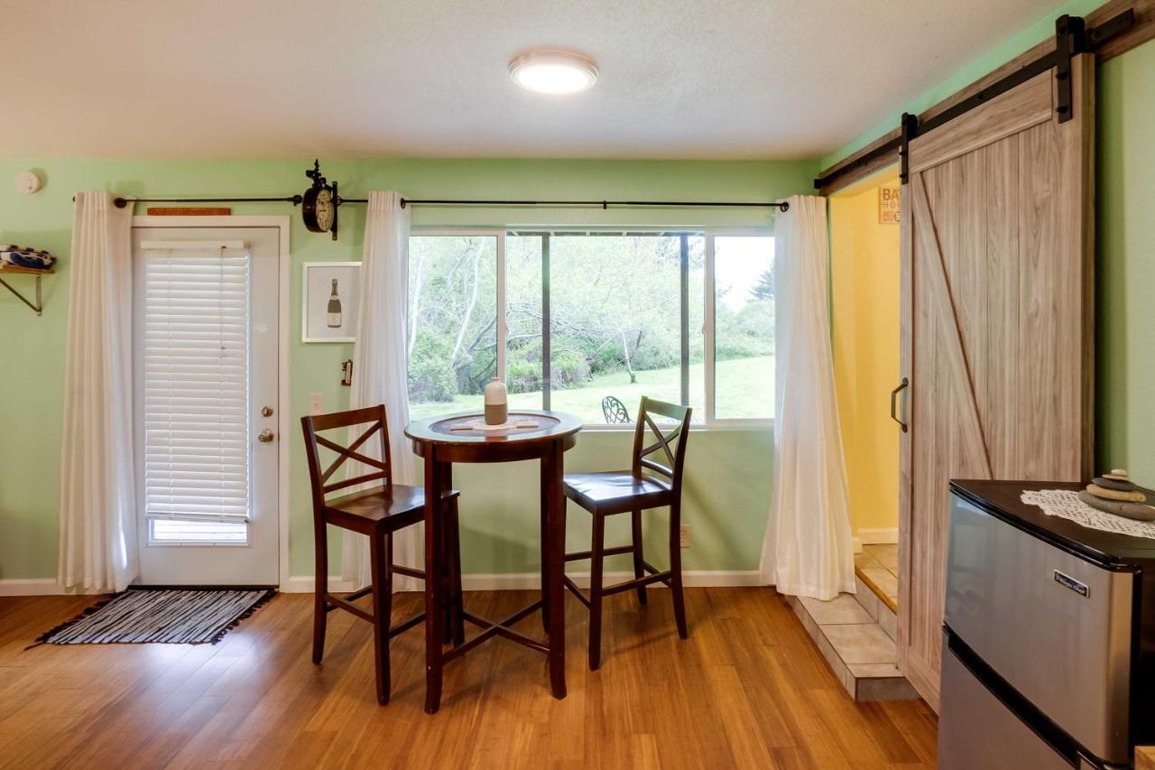 Soothing Studio With Lush Views 2 Mi To Beach! Smith River Exterior photo